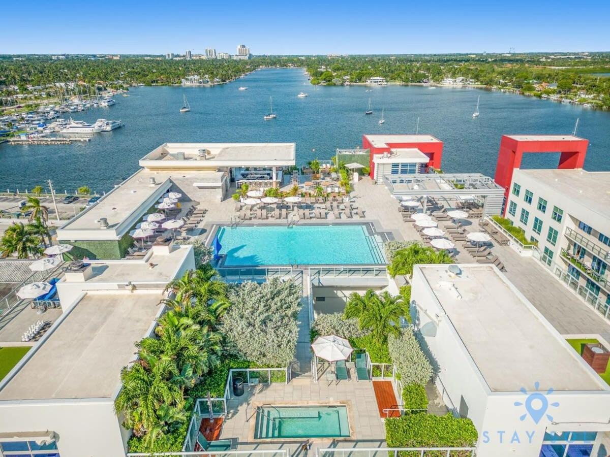 Apartment With Bay View Balcony - Pool - Up To 6 - Gym Hollywood Exterior photo