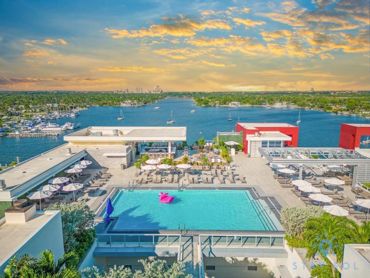 Apartment With Bay View Balcony - Pool - Up To 6 - Gym Hollywood Exterior photo