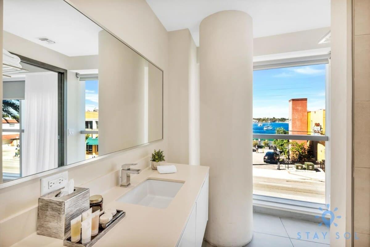 Apartment With Bay View Balcony - Pool - Up To 6 - Gym Hollywood Exterior photo